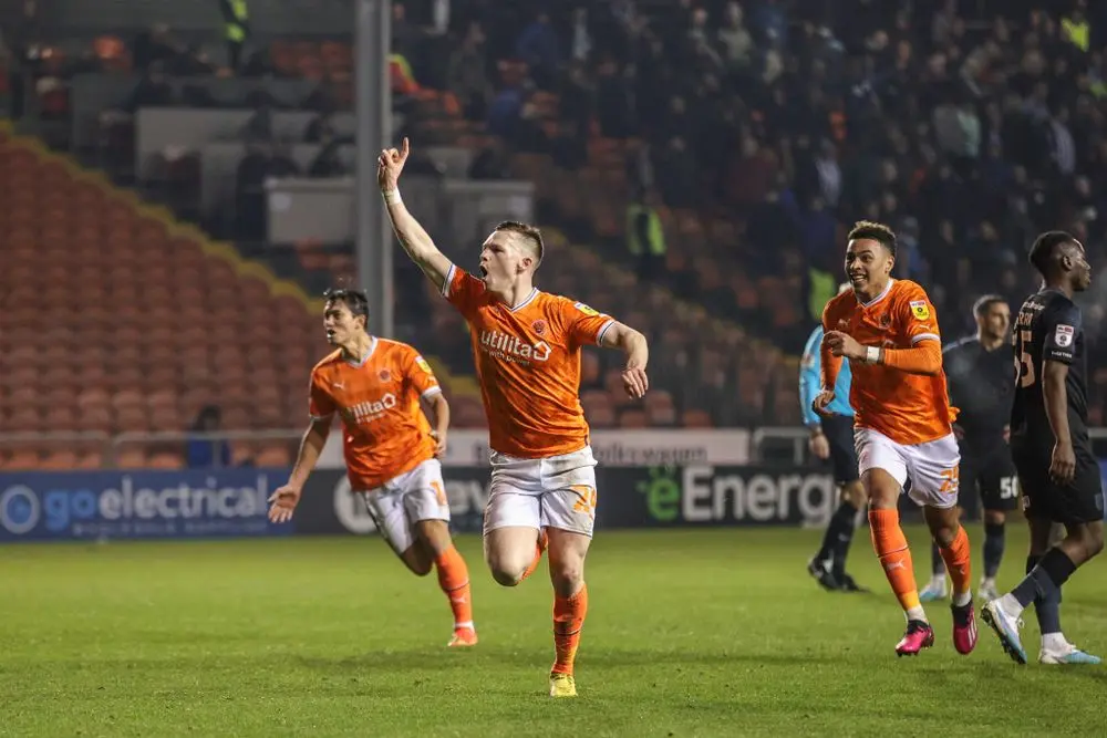 Huddersfield vs Blackpool: A Clash of Championship Rivals