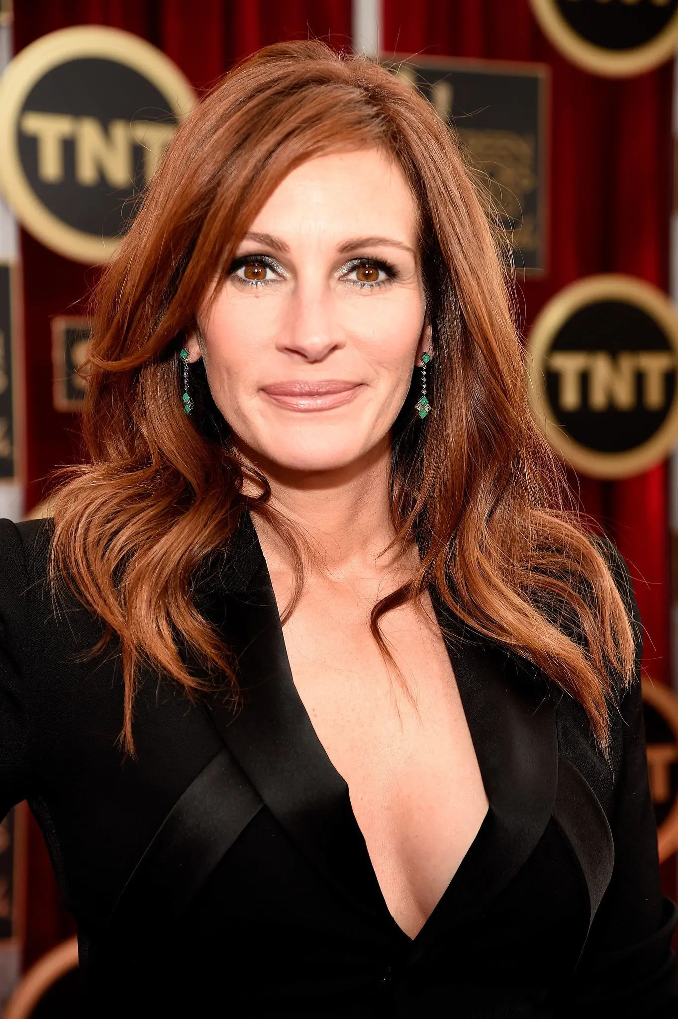 Julia Roberts: A Look at the Life and Career of an Icon