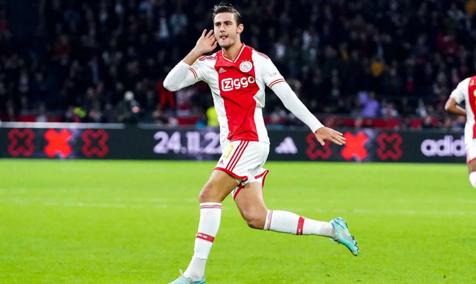 The Rise of Lorenzo Lucca in the Football World