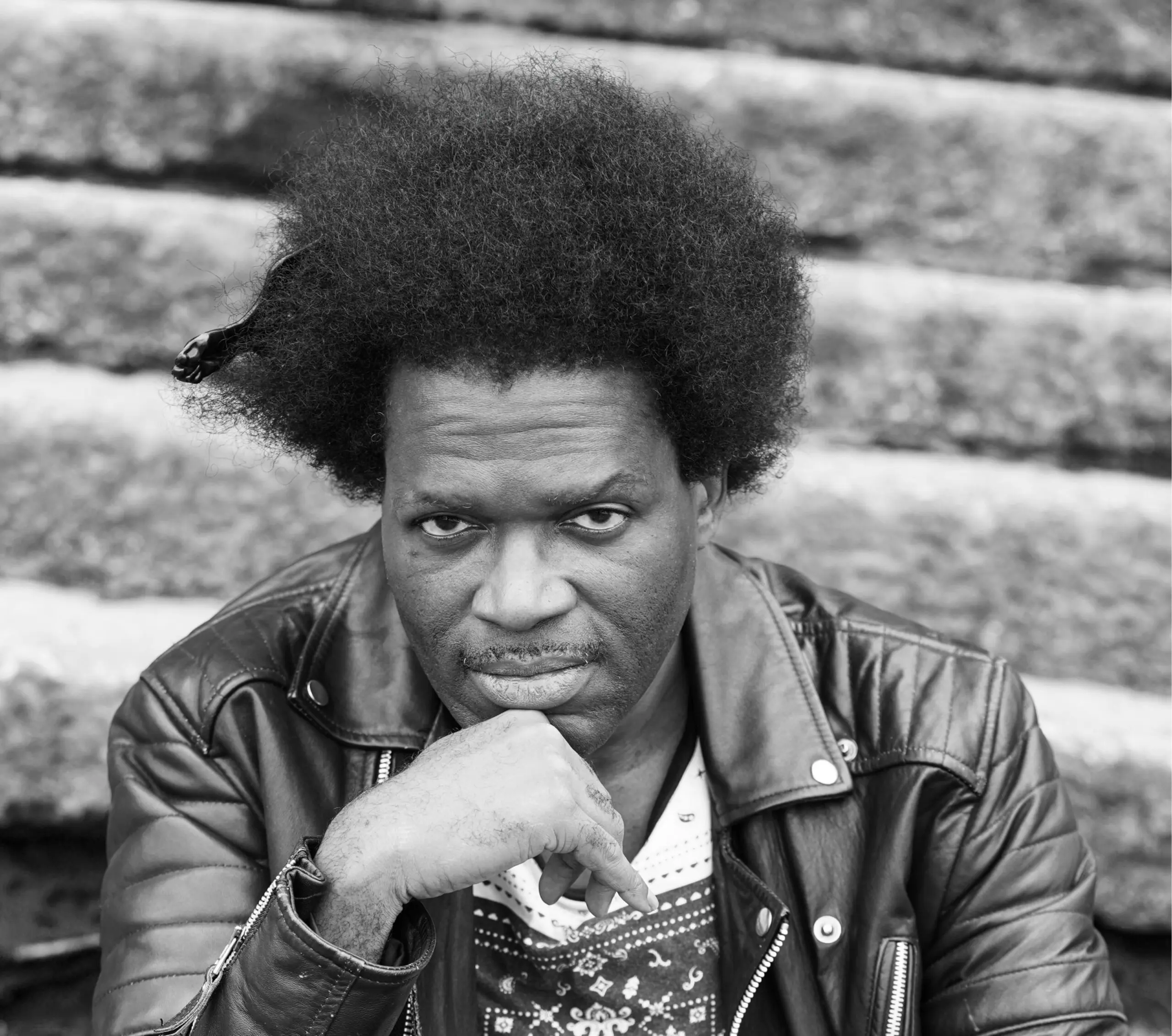 Yinka: The Rising Star Making Waves in the Music Industry