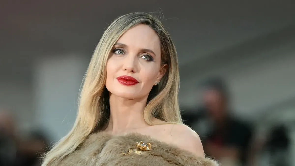 angelina jolie — GB news