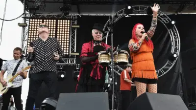 b52s tour — GB news