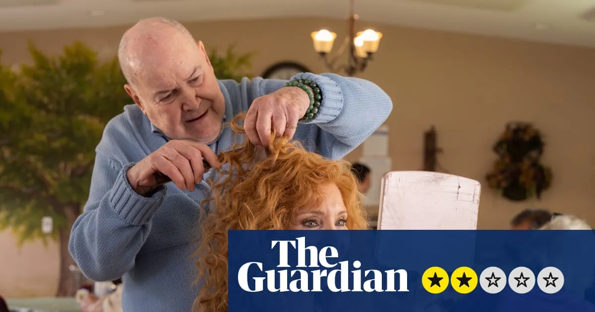 lisa kudrow — GB news