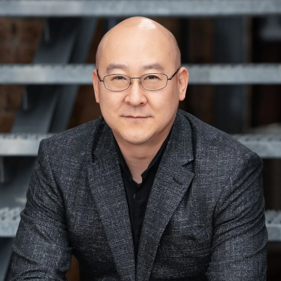 sam lee jockey — GB news